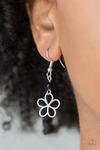 Paparazzi Always Abloom - black