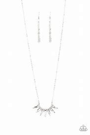 Paparazzi Empirical Elegance - white