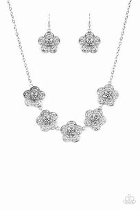 Paparazzi Garden Groove - silver
