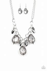 Paparazzi Looking Glass Glamorous - silver