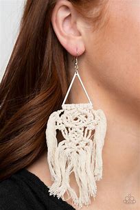 Paparazzi Modern Day Macrame - white