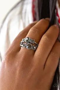 Paparazzi - Interstellar Fashion - silver