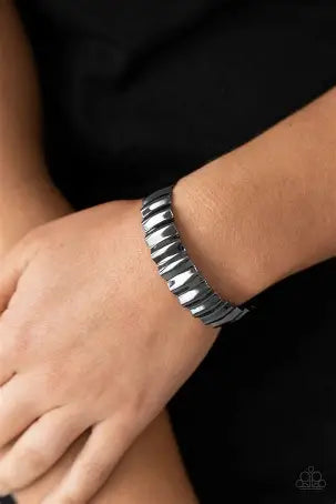 Paparazzi - Across the Heir-waves - black