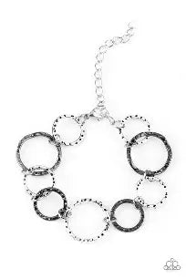 Paparazzi - Ring Up The Curtain - Multi