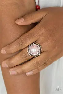 Paparazzi - Pampered in Pearls - pink