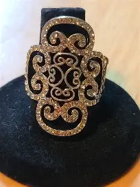 Paparazzi - Regal Regalia - brass
