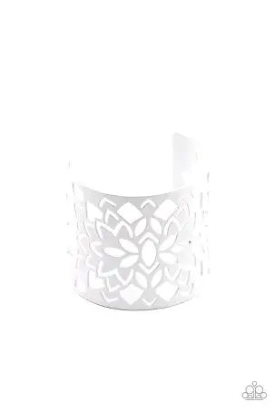 Paparazzi - Hacienda Hotspot - white
