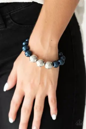 Paparazzi - All Dressed Up Downtown - blue/silver