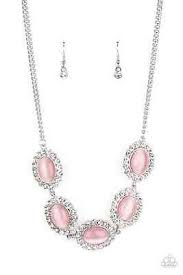 Paparazzi - A DIVA-ttitude Adjustment - Pink