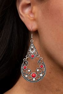 Paparazzi Bohemian Ball - red