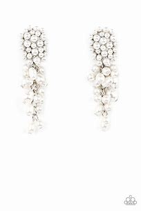 Paparazzi Fabulously Flattering - white