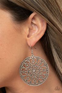 Paparazzi Make a Mandala out of you - silver