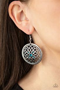 Paparazzi Mega Medallions - blue