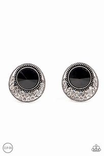 Paparazzi Off The RICHER-Scale - black