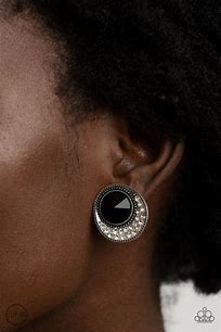 Paparazzi Off The RICHER-Scale - black