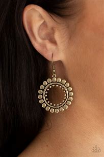 Paparazzi Radiating Radiance - brass