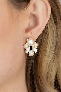 Paparazzi Royal Reverie - Gold