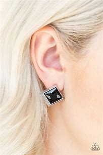 Paparazzi Stellar Square - black