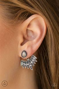 Paparazzi Wing Fling - white