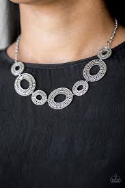 Paparazzi - Basically Baltic - silver